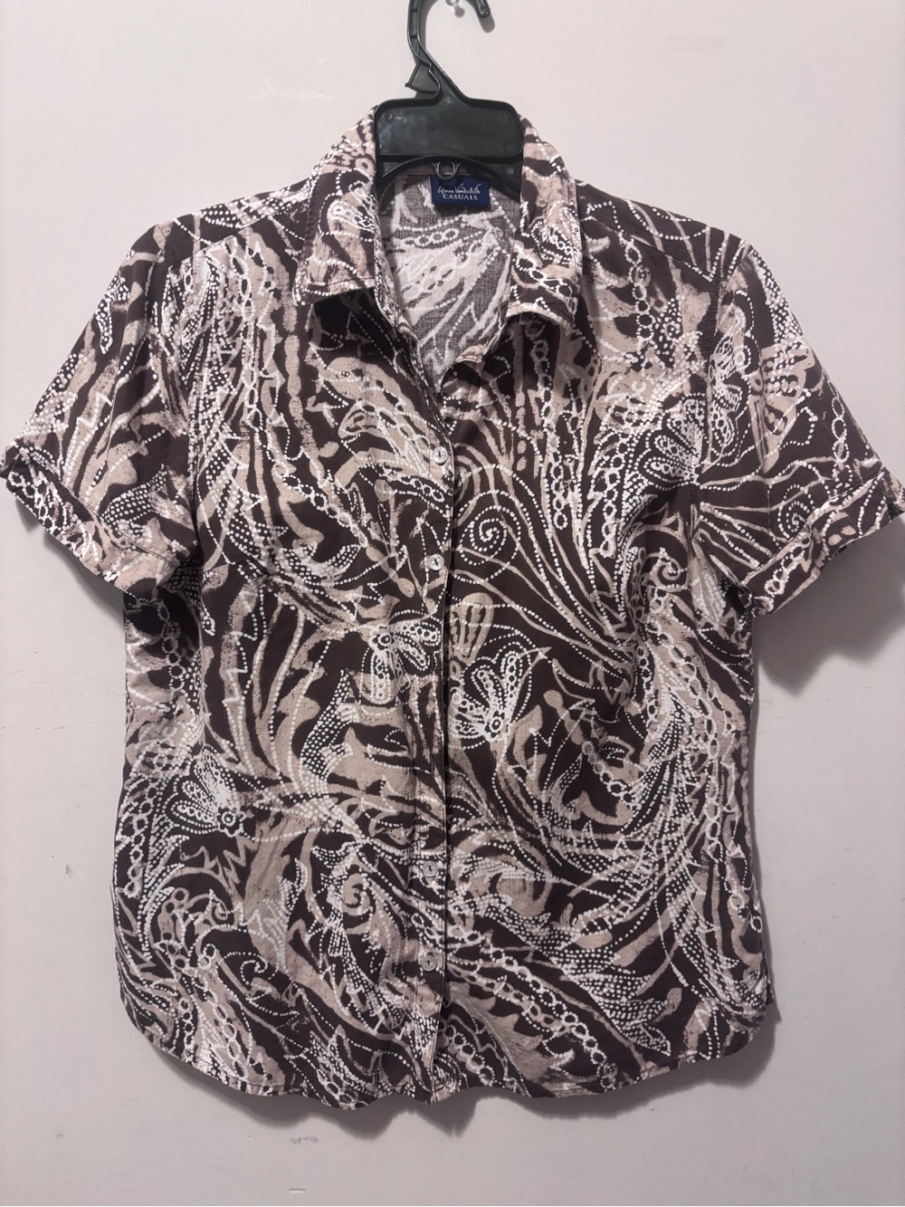 Gloria Vanderbilt geometric patterned Button Down Short sleeve